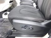 Thumbnail of 2017 Bright White Clearcoat Chrysler Pacifica