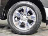 Thumbnail of 2018 Brilliant Black Crystal Pearlcoat RAM 1500