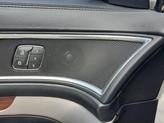 Thumbnail of 2018 White Platinum Metallic Tri-Coat Ford Explorer