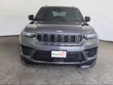 Thumbnail of 2025 Baltic Gray Metallic Clearcoat Jeep Grand Cherokee