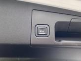Thumbnail of 2021 Crystal White Tricoat Cadillac XT5