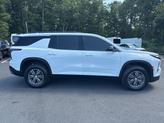 Thumbnail of 2025 Summit White Chevrolet Traverse