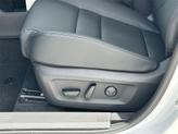 Thumbnail of 2025 Everest White Pearl/Super Black Nissan Rogue