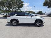 Thumbnail of 2024 Pearl White Tricoat/Super Black Nissan Pathfinder