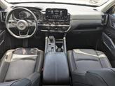 Thumbnail of 2024 Pearl White Tricoat/Super Black Nissan Pathfinder