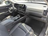 Thumbnail of 2024 Pearl White Tricoat/Super Black Nissan Pathfinder