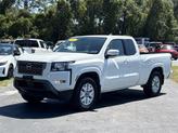 Thumbnail of 2022 Glacier White Nissan Frontier