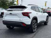 Thumbnail of 2024 White Chevrolet Trax