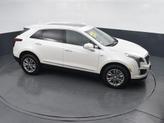 Thumbnail of 2021 Crystal White Tricoat Cadillac XT5