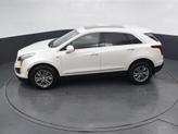 Thumbnail of 2021 Crystal White Tricoat Cadillac XT5