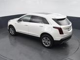 Thumbnail of 2021 Crystal White Tricoat Cadillac XT5