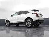 Thumbnail of 2021 Crystal White Tricoat Cadillac XT5