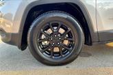 Thumbnail of 2018 Billet Silver Metallic Clearcoat Jeep Cherokee