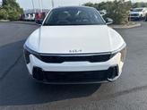 Thumbnail of 2025 Snow White Pearl Kia K4