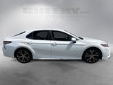 Thumbnail of 2018 Super White Toyota Camry