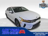 Photo of 2021 Glacial White Pearl Kia K5
