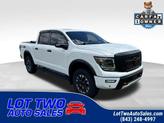 Photo of 2024 Glacier White Nissan Titan