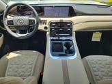 Thumbnail of 2025 Everest White Pearl Tricoat Nissan Armada