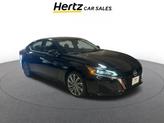 Photo of 2024 Super Black Nissan Altima
