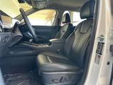 Thumbnail of 2024 Glacial White Pearl Kia Sorento