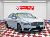 Thumbnail of 2017 White Platinum Lincoln Continental