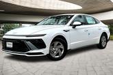 Photo of 2025 White Hyundai SONATA
