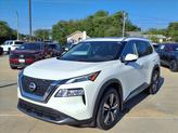 Photo of 2023 Pearl White Tricoat Nissan Rogue