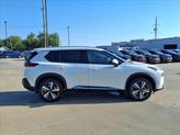 Thumbnail of 2023 Pearl White Tricoat Nissan Rogue