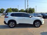 Thumbnail of 2023 Pearl White Tricoat Nissan Rogue