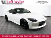 Photo of 2023 Everest White Pearl/Super Black Nissan Z