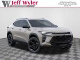 Photo of 2026 Summit White Chevrolet Trax