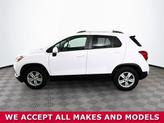 Thumbnail of 2022 Summit White Chevrolet Trax