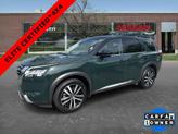 Photo of 2023 2 Tone Green / Black Roof Nissan Pathfinder