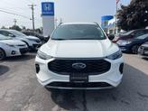 Thumbnail of 2023 Star White Ford Escape