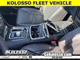 Thumbnail of 2023 Silver Mist Clearcoat Chrysler 300