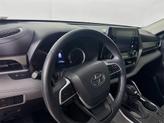 Thumbnail of 2022 Celestial Silver Metallic Toyota Highlander