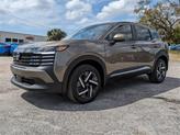 Thumbnail of 2025 Canyon Bronze Metallic Nissan Kicks