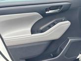 Thumbnail of 2021 Blizzard Pearl Toyota Highlander