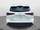 Thumbnail of 2021 Blizzard Pearl Toyota Highlander