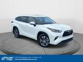 Photo of 2021 Blizzard Pearl Toyota Highlander