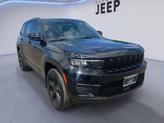 Thumbnail of 2025 Diamond Black Crystal Pearlcoat Jeep Grand Cherokee