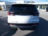 Thumbnail of 2024 White Frost Tricoat GMC Acadia