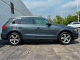 Thumbnail of 2010 Meteor Gray Pearl Audi Q5