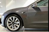Thumbnail of 2019 Midnight Silver Metallic Tesla Model 3