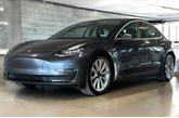 Thumbnail of 2019 Midnight Silver Metallic Tesla Model 3