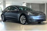 Thumbnail of 2019 Midnight Silver Metallic Tesla Model 3
