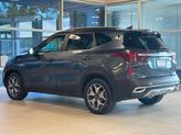 Thumbnail of 2022 Gravity Gray Kia Seltos