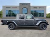 Thumbnail of 2025 Granite Crystal Metallic Clearcoat Jeep Gladiator