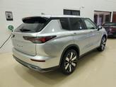 Thumbnail of 2025 Alloy Silver Metallic Mitsubishi Outlander