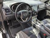 Thumbnail of 2021 Diamond Black Crystal Pearlcoat Jeep Grand Cherokee